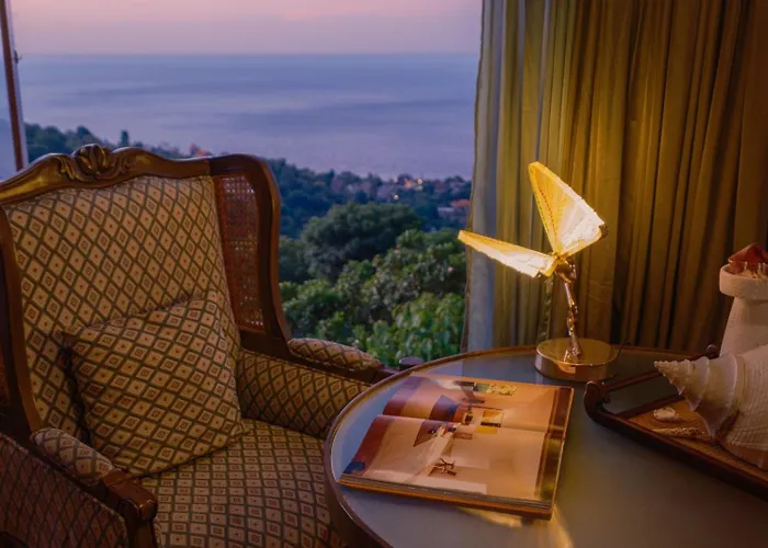Sana With Panoramic Ocean Views & Infinity Pool